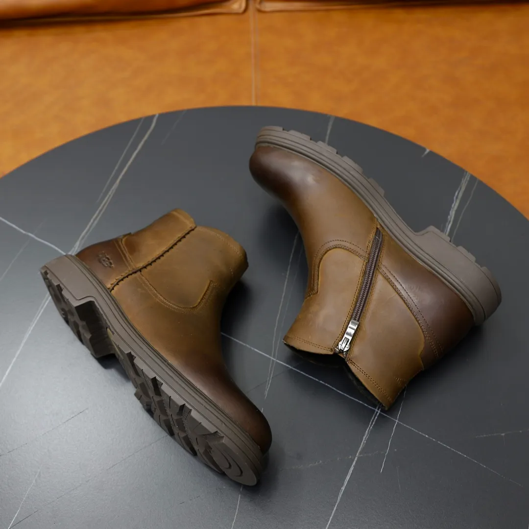 Ex-factory price: 640 thick wool imported from Australia Brand: UGG genuine purchasing agent Size: 39–44 Grade: Official website 1:1 Material: First-layer genuine leather waterproof and anti-freeze upper Real wool lining Original non-slip wear-resistant lightweight soft outsole Style category: Men's casual shoes Trendy style Comfortable on the feet Color: Real picture color